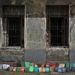 Libros al sol después de Irma. Foto: Alejandro Ernesto / EFE.