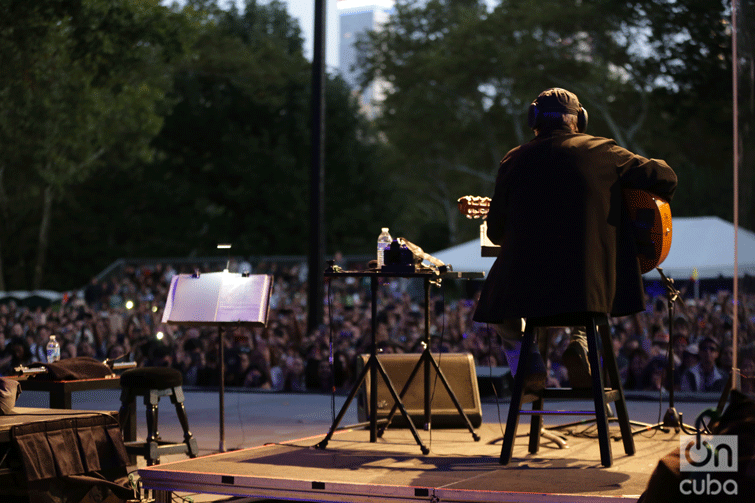 Silvio Rodríguez in Summer Stage. Photo: Gabriel Guerra Bianchini.