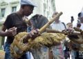 Homenaje de la Asociación Secreta Abakúa de Cuba a los cinco abakúas muertos mientras intentaban detener el fusilamiento de los ocho estudiantes de medicina. Foto: Otmaro Rodríguez.