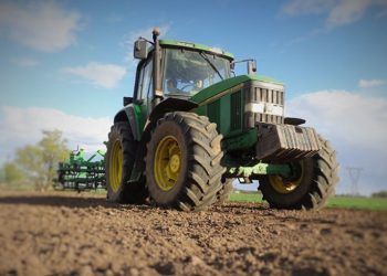 Los tractores John Deere son reconocidos en todo el mundo. Foto: MotylAgriculture / YouTube.