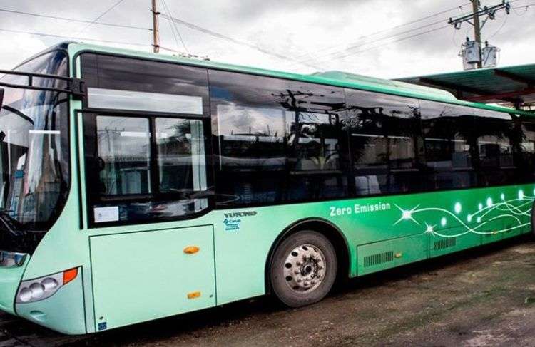 La nueva guagua eléctrica de Yutong que pronto entrará en funcionamiento en Cuba. Foto: Alejandro Rojas.