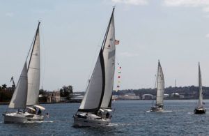 Veleros de Cuba y EE.UU. compitieron este sábado en la segunda edición de la regata “Torreón de la Chorrera”. Foto: EErnesto Mastrascusa / EFE.