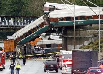 Vagones del tren Amtrak. Foto: Elaine Thompson / AP.