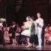 Alicia Alonso junto a Viengsay Valdés y Dani Hernández en el Kennedy Center. Foto: Prensa Latina.