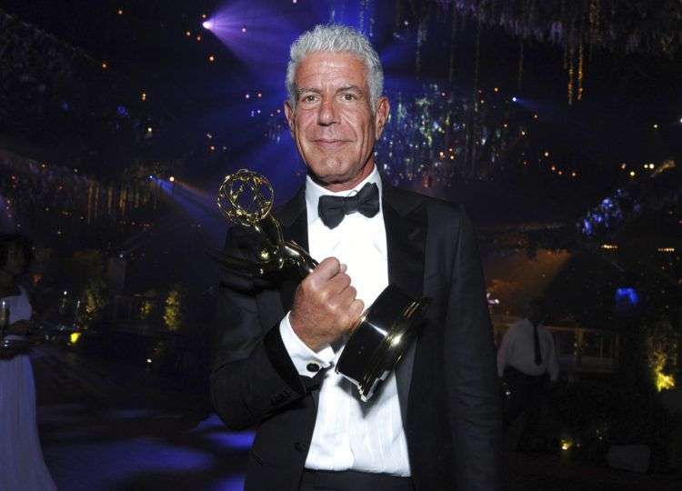 El chef Anthony Bourdain al recibir un premio por su serie "Anthony Bourdain: Parts Unknown" en Los Angeles, el 11 de septiembre de 2016. Foto: Richard Shotwell / Invision / AP.