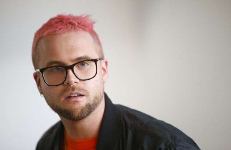 Christopher Wylie, un exempleado de Cambridge Analytica que destapó el escándalo de privacidad de Facebook. Foto: Alastair Grant / AP.