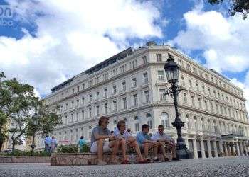 Turistas en La Habana. Foto: Otmaro Rodríguez.