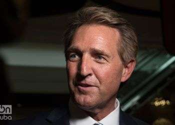 El senador estadounidense Jeff Flake.Foto: Otmaro Rodríguez.