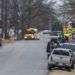 Vehículos de emergencia acuden a una escuela en Benton, Kentucky, donde ocurrió un ataque a tiros. Foto: Ryan Hermens / The Paducah Sun via AP.