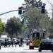 La escena frente a las oficinas de YouTube en San Bruno, California, donde se reportó un tiroteo. Foto: Jeff Chiu / AP.