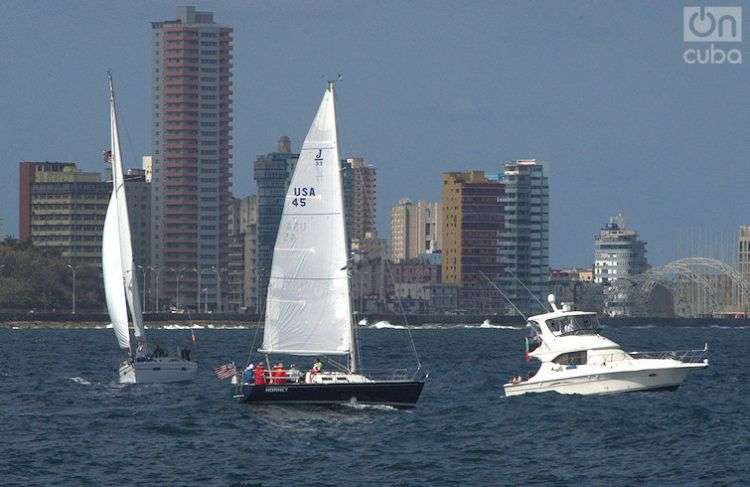 Regata Torreón de la Chorrera en La Habana. Foto: Otmaro Rodríguez.