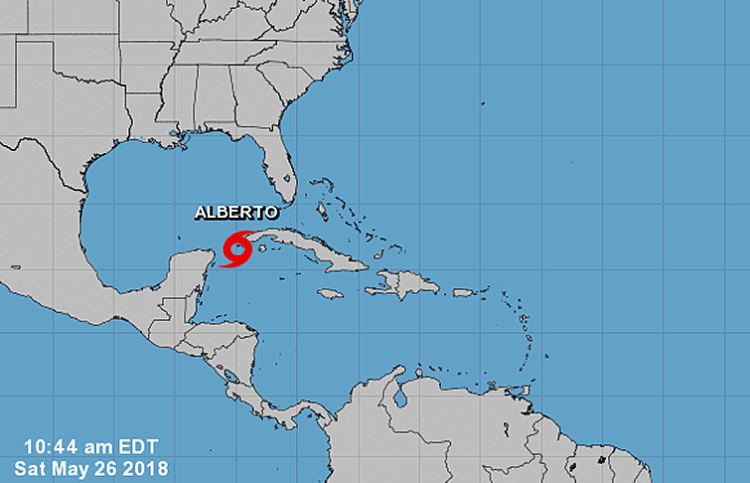 Alberto, que se formó una semana antes del comienzo oficial de la temporada ciclónica en el Atlántico, está produciendo fuertes lluvias en el oeste de Cuba, con acumulaciones de agua de hasta unos 40 centímetros. Mapa: Centro Nacional de Huracanes.