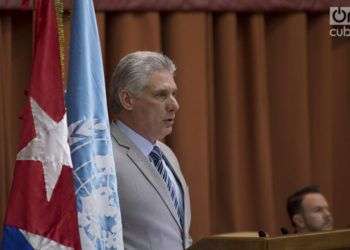 El presidente cubano, Miguel Díaz-Canel, habla en la apertura del XXXVII Período de Sesiones de la Cepal, en el Palacio de las Convenciones de La Habana. Foto: Otmaro Rodríguez.