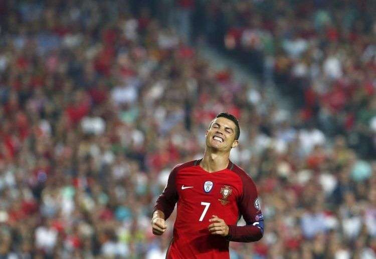 Cristiano Ronaldo, durante un partido contra Suiza por las eliminatorias mundialisats en Lisboa, 10 de octubre de 2017. Foto: Armando Franca / AP.