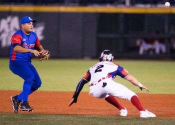 Cuba perdió su invicto en la Serie del Caribe al caer frente a República Dominicana. Foto: @SDCJalisco2018 / Twitter.