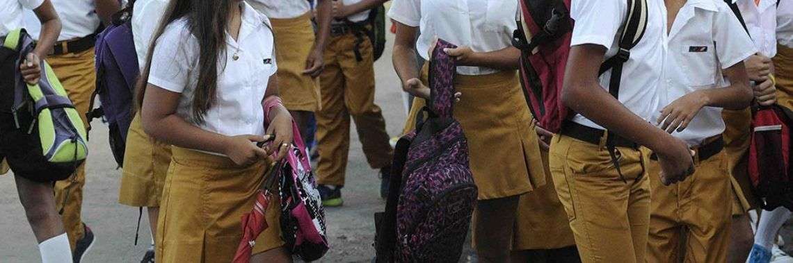 Estudiantes de Secundaria Básica en el Cerro. Foto: Roberto Morejón / ACN.