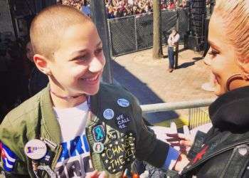 Enma González, esa joven cubano-americana que ha emergido como una de las líderes naturales de este movimiento de jóvenes que luchan por el control de armas.