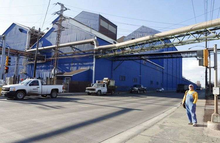 Foto de la fábrica U.S. Steel Corp. de Granite City, Illinois, en 2015. Foto: Zia Nazami / Belleville News-Democrat vía AP / Archivo.