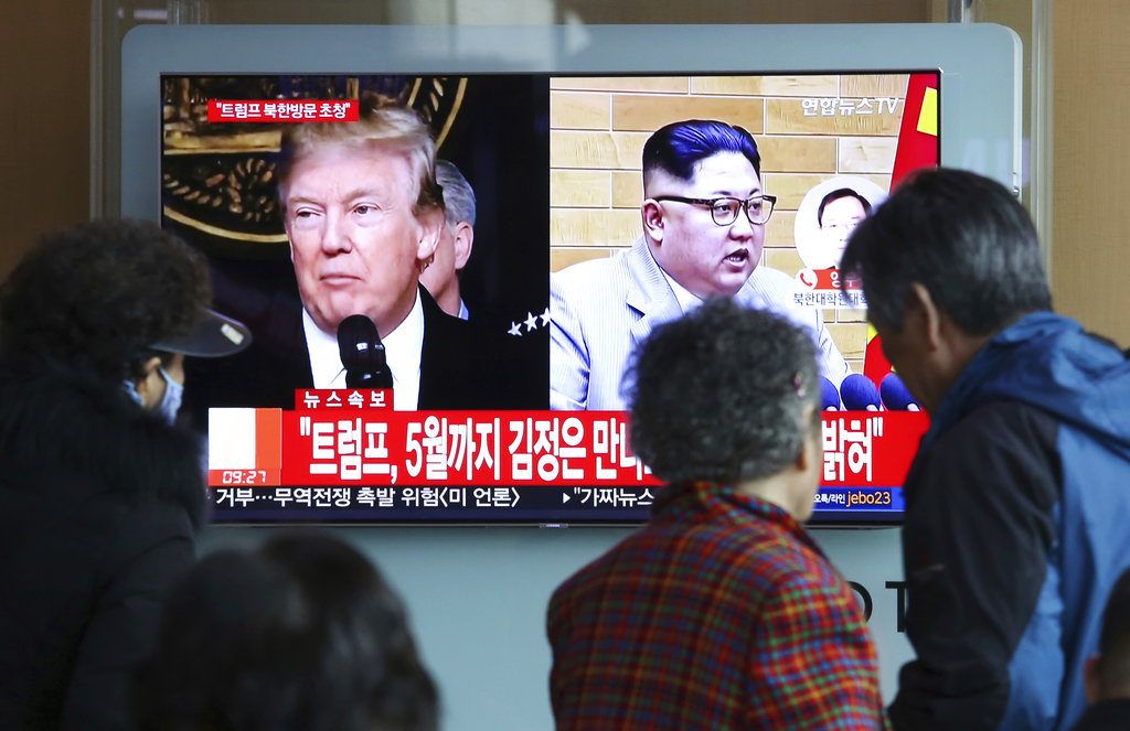 El presidente estadounidense Donald Trump con el líder norcoreano Kim Jong Un en la cumbre que realizaron el 12 de junio del 2018 en Singapur. Foto: Evan Vucci / AP / Archivo.