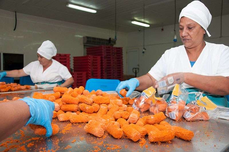 Fábrica de croquetas Prodal. Foto: Raquel Pérez Díaz / Cartas desde Cuba.