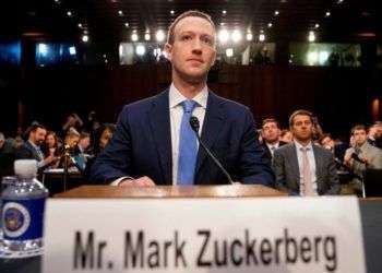 El director general de Facebook, Mark Zuckerberg, inicia dos días de audiencias ante el Congreso por un escándalo de privacidad que afecta a su empresa, el martes 10 de abril de 2018 en Washington. Foto: Andrew Harnik/AP.