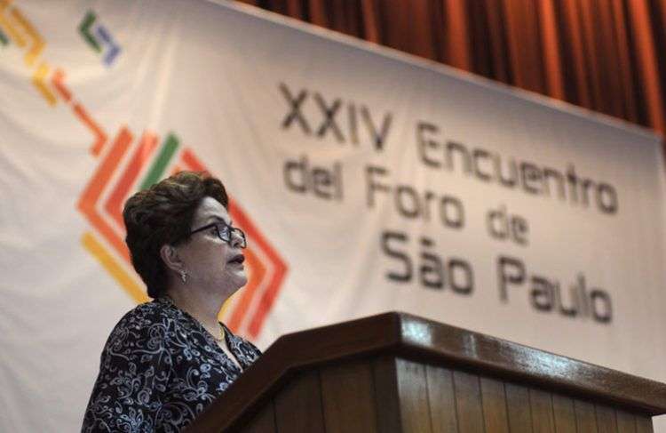 La expresidenta brasileña Dilma Rousseff, en el XXIV Encuentro del Foro de Sao Paulo, en La Habana. Foto: Prensa Latina.