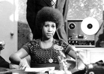 Aretha Franklin en una conferencia de prensa, el 26 de marzo de 1973. Franklin murió el jueves 16 de agosto de 2018 en su casa en Detroit. Tenía 76 años. Foto: AP.