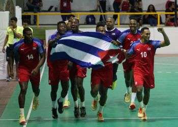 El oro del balonmano masculino, luego de 25 años sin lograrlo, fue una de las mejores noticias para Cuba en la en Barranquilla 2018. Foto: @Bquilla2018 / Twitter.