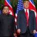 Esta foto del 12 de junio del 2018 muestra al presidente estadounidense Donald Trump y al líder norcoreano Kim Joong Un en la Isla Sentosa, en Singapur, durante la cumbre entre ambos mandatarios. Foto: Evan Vucci / AP / Archivo.