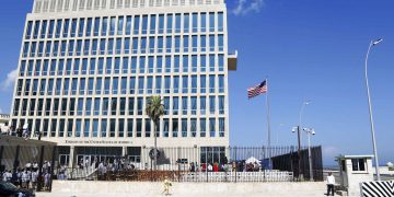 Embajada de Estados Unidos en La Habana. Foto: Desmond Boylan / AP / Archivo.