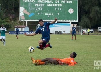 Luis Paradela puede ser nuevamente el referente ofensivo de Cuba contra República Dominicana. Foto: Otmaro Rodríguez