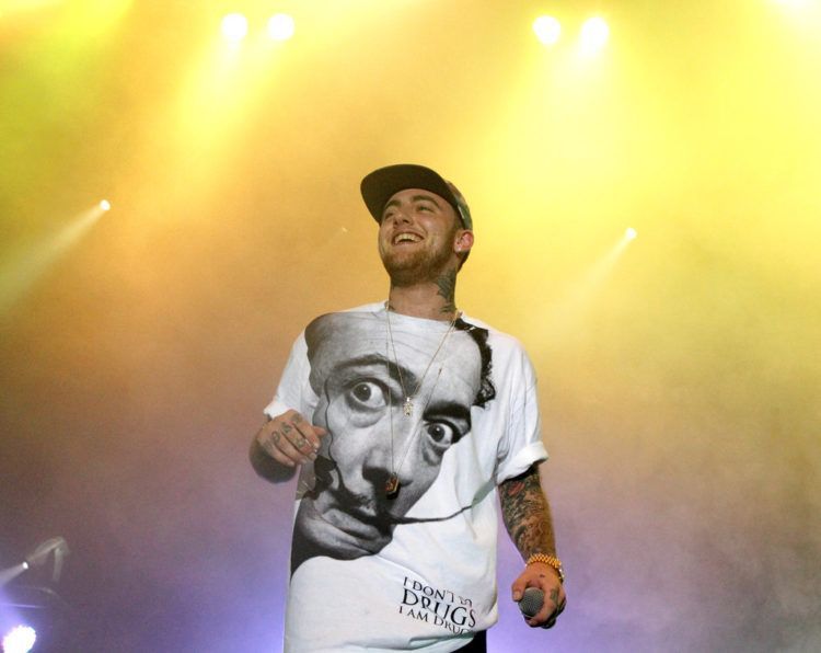 El rapero Mac Miller durante una presentación de su gira Space Migration en el Festival Pier en Filadelfia, el 13 de julio de 2013. Foto: Owen Sweeney / Invision / AP.