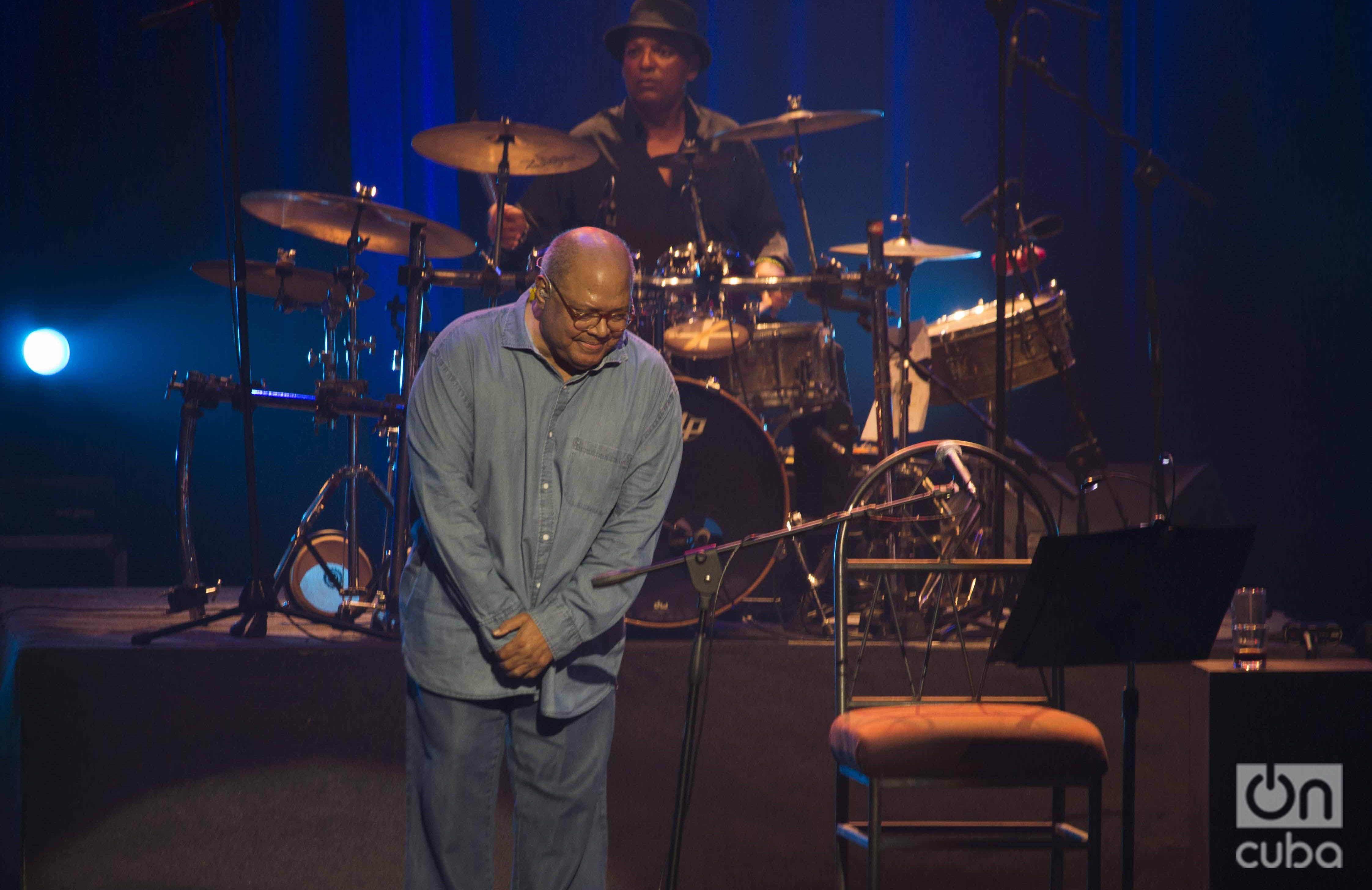 Pablo Milanés durante el concierto "Mi Habana", en el teatro Karl Marx, en septiembre de 2018. Foto: Archivo OnCuba.