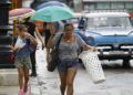 La Habana durante el paso del huracán Michael al oeste de Cuba. Foto: Yander Zamora / EFE.