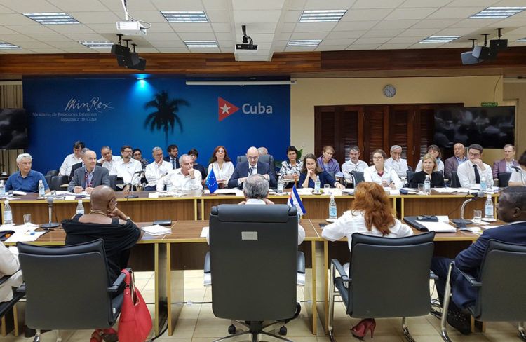 Ronda diálogo sobre derechos humanos entre la Unión Europea y Cuba en La Habana. Foto: @PedroPedrosoC / Twitter.