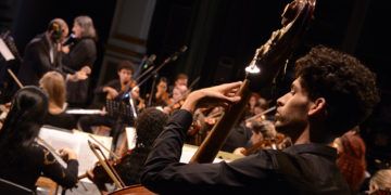 Orquesta del Lyceum Mozartiano de La Habana, dirigida por el Maestro José A. Méndez. Foto: Nestor Martí.