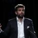 El defensor del Barcelona y fundador del grupo inversor Kosmos, Gerard Piqué, durante la presentación de la ciudad de Madrid como sede de la nueva Copa Davis para las próximas dos ediciones, el miércoles 17 de octubre de 2018. (AP Foto/Manu Fernández)