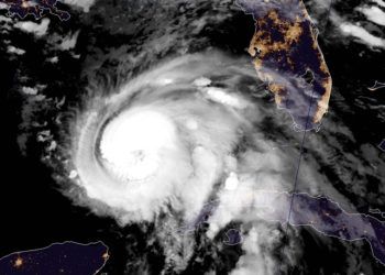 El huracán Michael se aleja de Cuba este 9 de octubre y pone rumbo a Florida. Imagen de satélite: @NHC_Atlantic / Twitter.