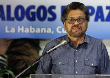 El exguerrillero Iván Márquez, líder de las FARC, durante los diálogos de paz en La Habana. Foto: zonacero.com