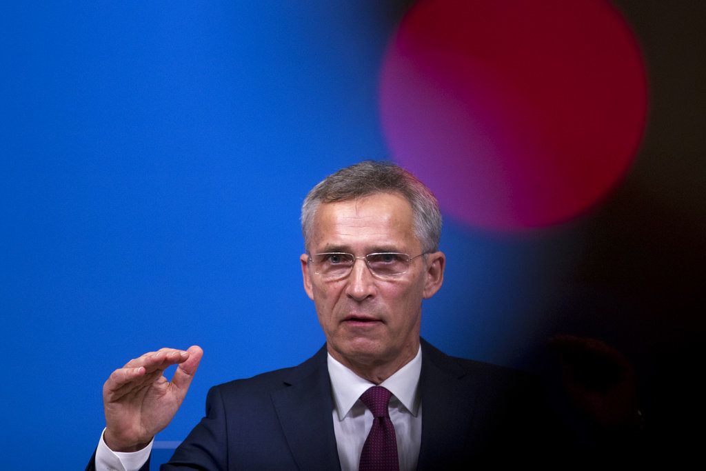 El secretario general de la OTAN, Jens Stoltenberg, habla a periodistas durante una conferencia de prensa en la sede de la OTAN en Bruselas, el 24 de octubre de 2018. Foto: Francisco Seco / AP.