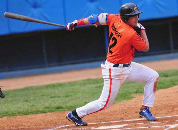 Yordan Manduley tuvo un inicio estelar como refuerzo al ganar con Villa Clara; después conquistó dos campeonatos más con Granma. Foto: Ricardo López Hevia