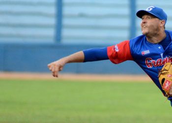 El derecho Lázaro Blanco, seleccionado por Ceigo de Ávila, fue el primer refuerzo en la selección del 2018. Foto: Ricardo López Hevia