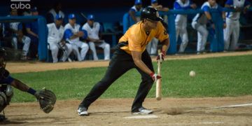 Los naranjas de Villa Clara se incluyeron en el cuarteto de avanzada de la Serie Nacional 58 y aseguraron su boleto directo a la segunda fase del torneo. Foto: Otmaro Rodríguez.