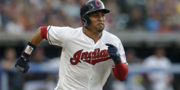 Leonys Martin regresará con los Indios de Cleveland en el 2019 tras una peligrosa infección que terminó temprano con su temporada en el 2018. (AP Foto/Tony Dejak, Archivo)