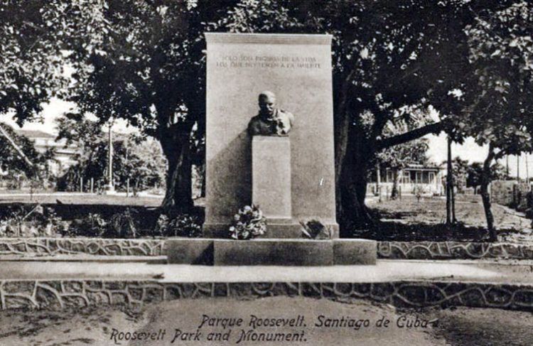 Monumento a Theodore Roosevelt inaugurado en Santiago de Cuba en diciembre de 1924. Foto: Archivo de Ignacio Fernández Díaz.