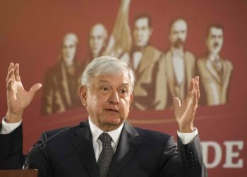 El presidente de México, Andrés Manuel López Obrador, celebra su primera conferencia de prensa como presidente en la Ciudad de México, el lunes 3 de diciembre de 2018. Foto: Christian Palma / AP.