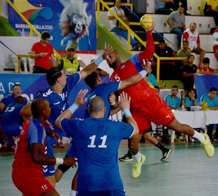 Cuba volvió a planos estelares en el balonmano masculino de los Centrocaribe, con una escuadra que promete mucho de cara al final del presente ciclo olímpico. Foto: Ricardo López Hevia / Archivo.