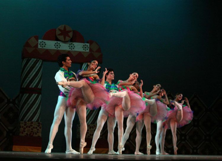 "Cascanueces" por la Compañía ProDanza dirigida por Laura Alonso. Foto: havana-live.com.