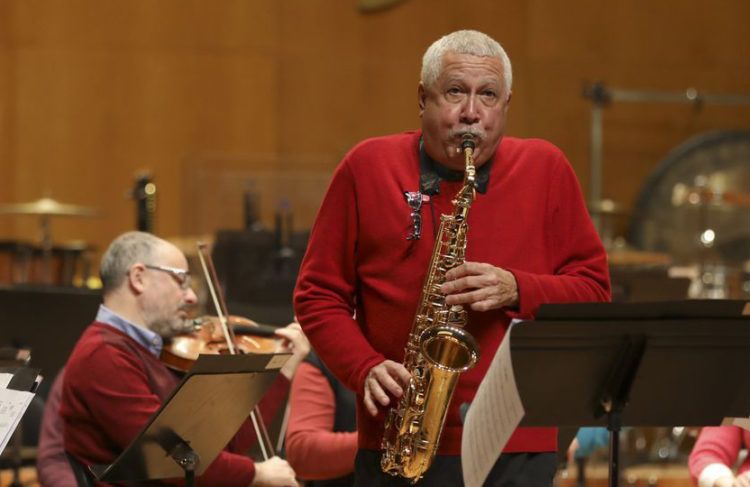 El músico cubano Paquito D'Rivera (derecha). Foto: lavozdegalicia.es