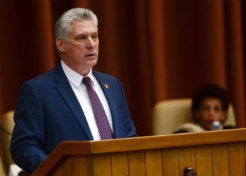 Presidente Miguel Diaz-Canel durante la sesión plenaria hoy en el Parlamento. Foto: Omara García / EPA / EFE.